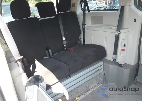 2013 Dodge Grand Caravan Sxt from USA, damaged, VIN 2C4RDGCGXDR550587